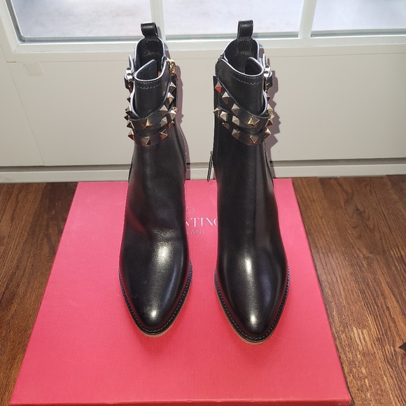 Valentino Garavani Shoes - Valentino Garavani Rockstud Wedge Ankle Boots